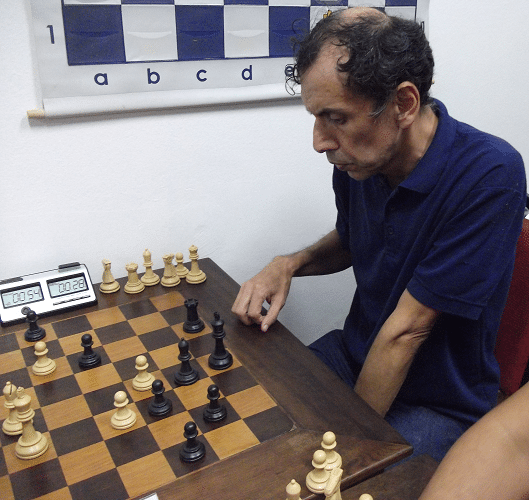 Xeque-Mate: Torneio Aberto de xadrez no mês de junho - AABB Porto